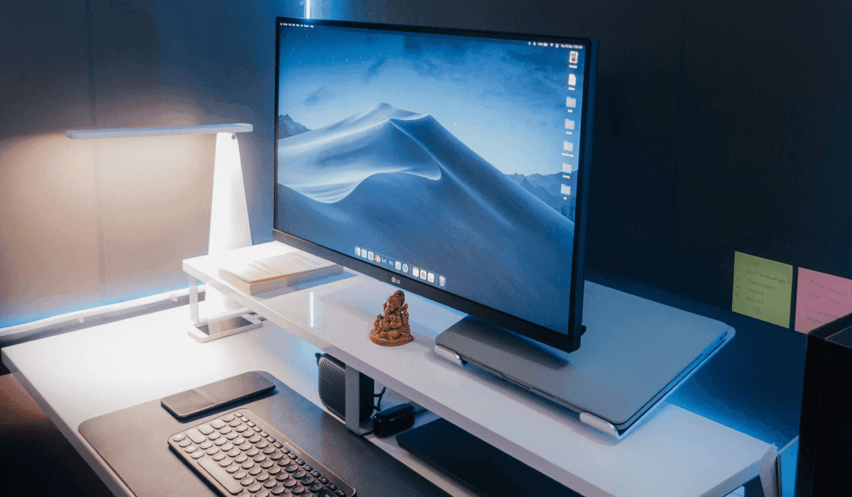 Image for article Top Products for Improving Desk Posture